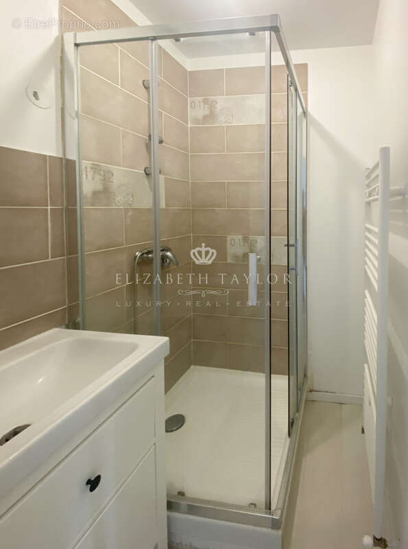 Maison à L&#039;ETANG-LA-VILLE