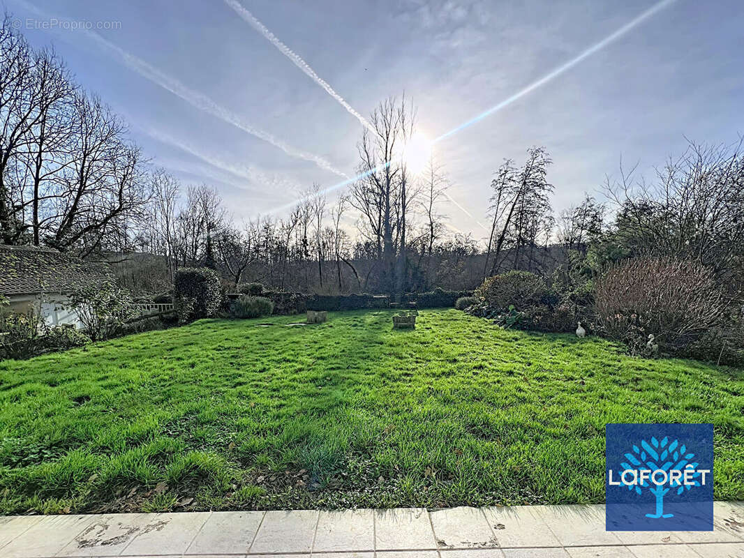 Maison à GUIGNEVILLE-SUR-ESSONNE