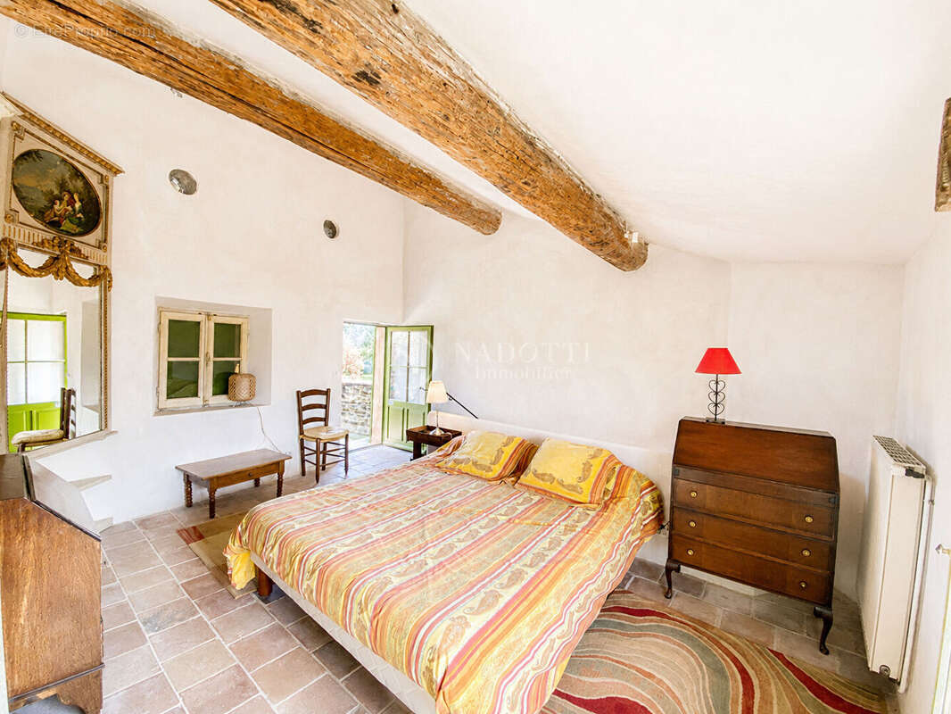 Mas  à Gordes, dans un hameau à proximité de toutes les commodités - photo 9