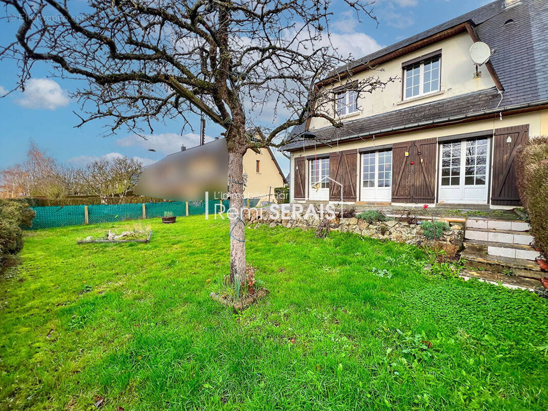 Maison à CONDE-SUR-NOIREAU