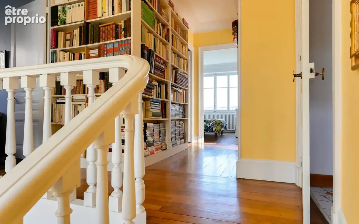 Maison 8 pièces 230 m² à vendre à Dardilly (69570) - photo 12