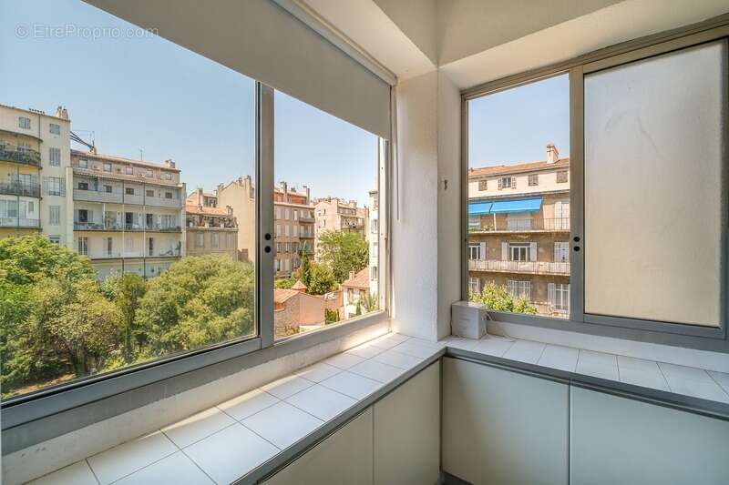Appartement à MARSEILLE-8E