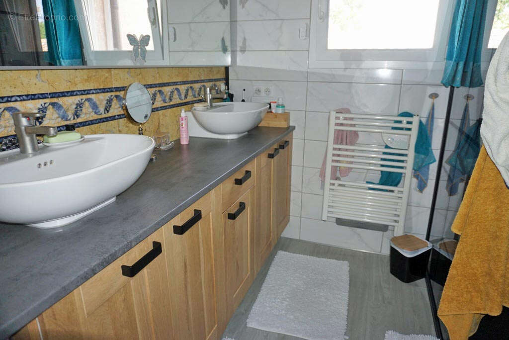 Maison à PARAY-LE-MONIAL