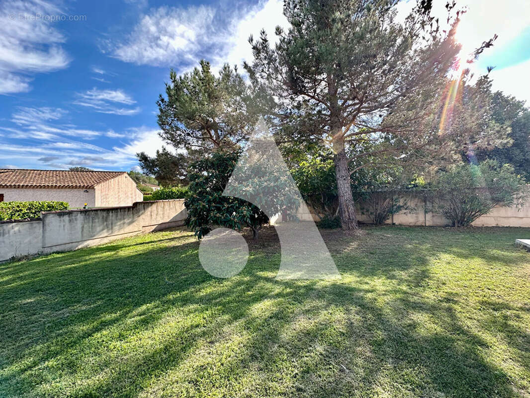 Maison à PEYROLLES-EN-PROVENCE