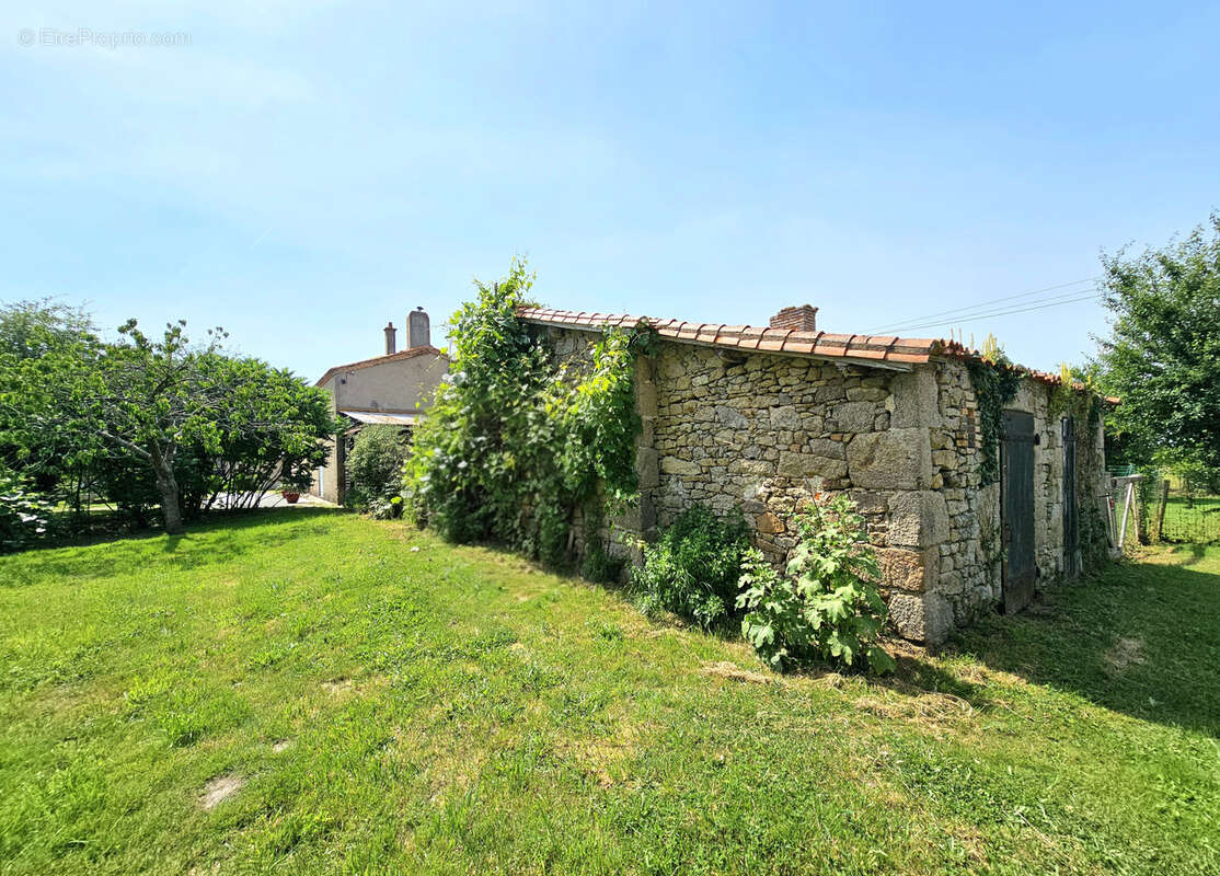 Corps de ferme a torfou - photo 14