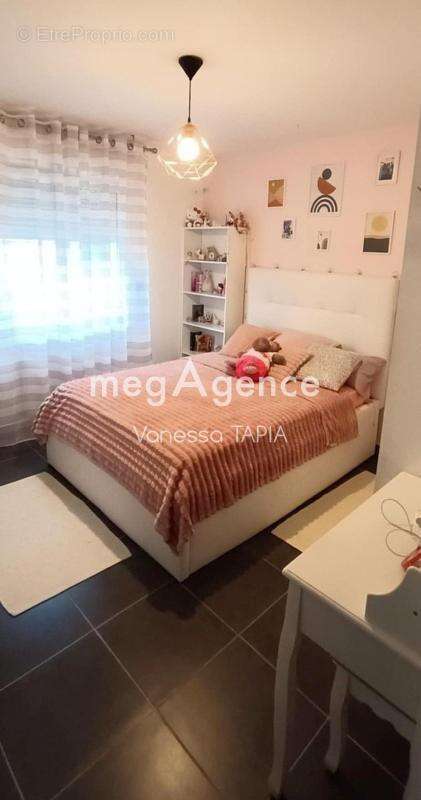 Maison à ROMILLY-SUR-SEINE