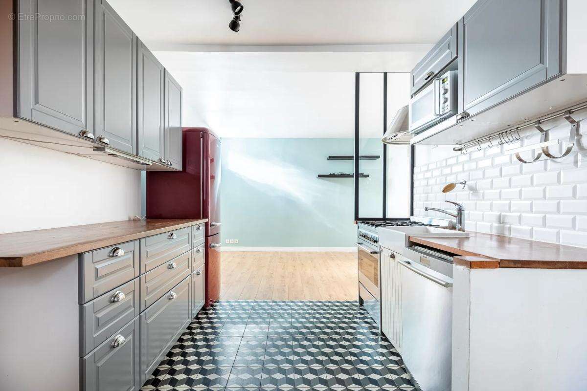 Appartement à PARIS-19E