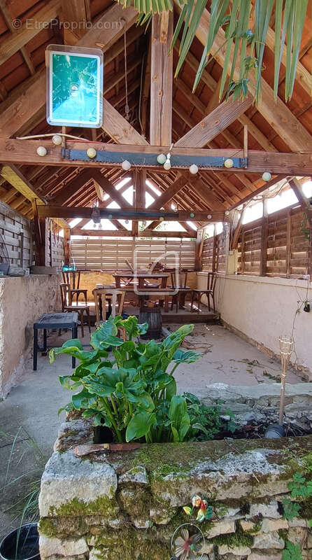 Maison à COULAURES