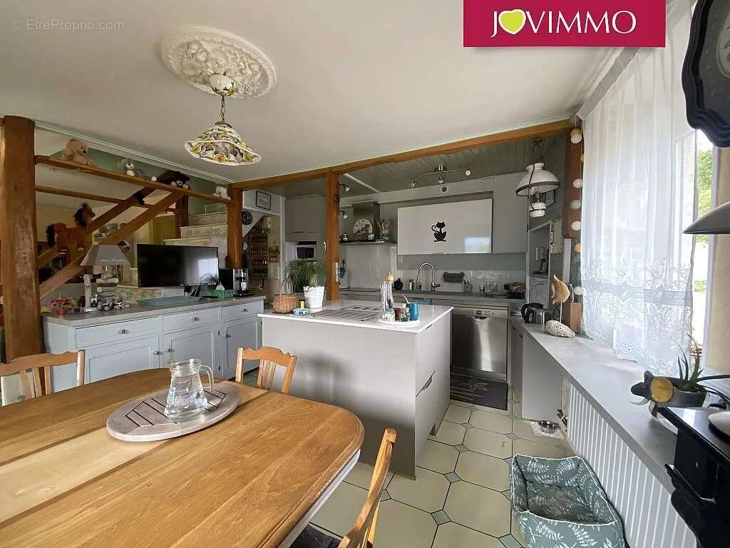 Maison à SAINT-BONNET-DE-ROCHEFORT