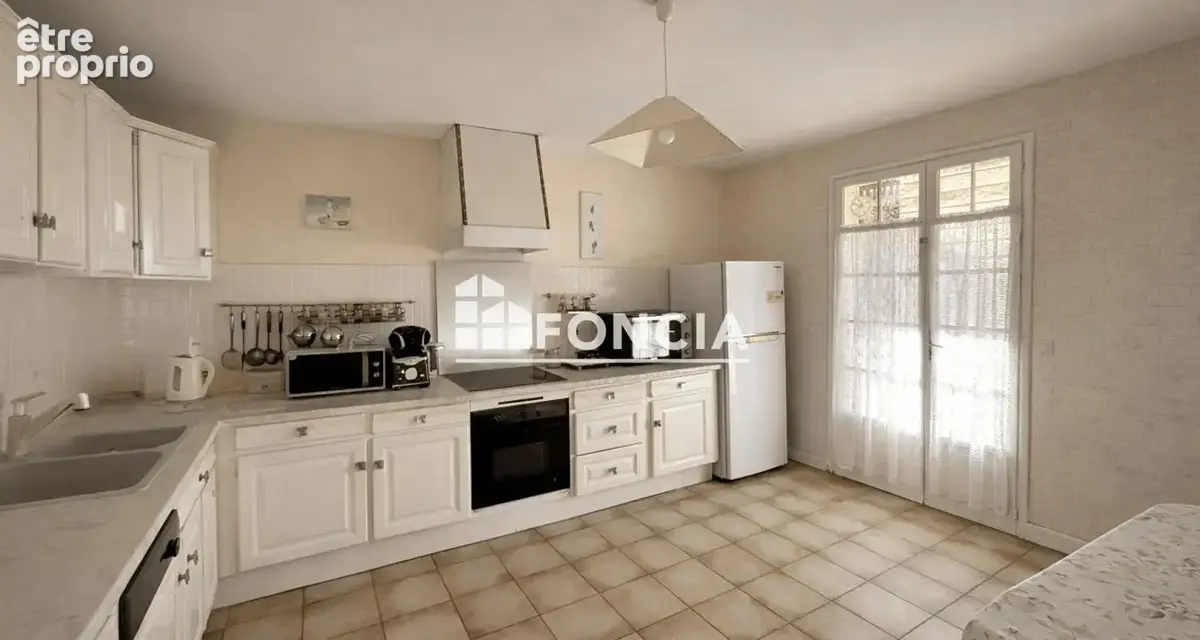 Villa 120 m2 4 chambres sur 1500m2 de terrain - Sainte-Anastasie - photo 2
