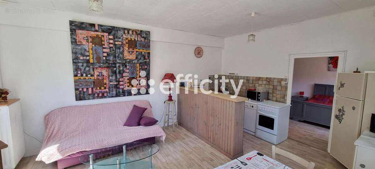 Maison à LE MALZIEU-VILLE