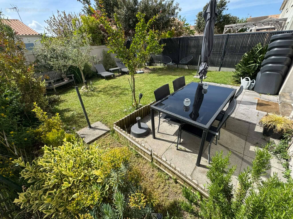 Maison à SAINT-GEORGES-DE-DIDONNE