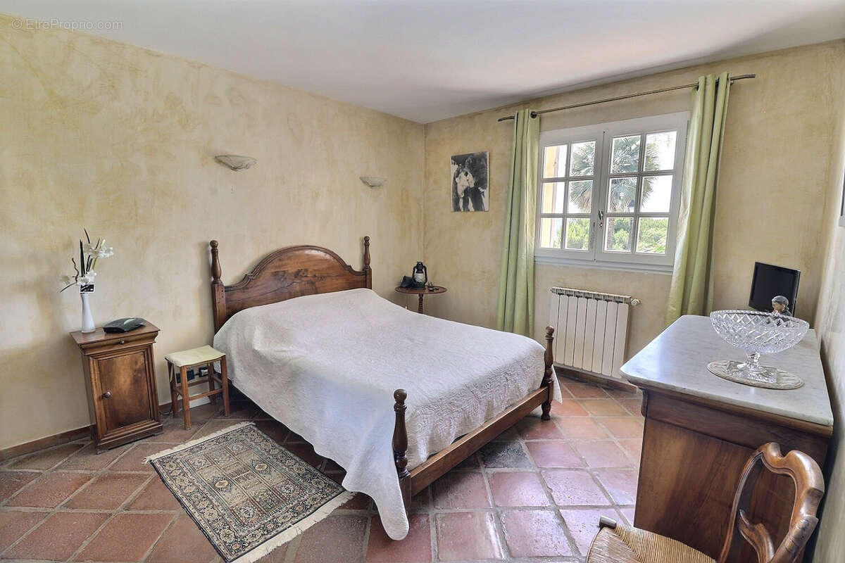 Maison à LA CADIERE-D'AZUR