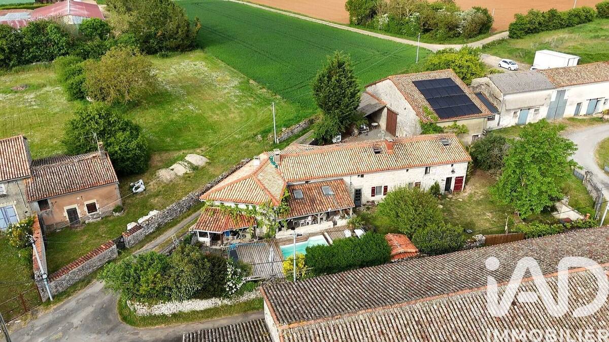 Photo 1 - Maison à LIMALONGES
