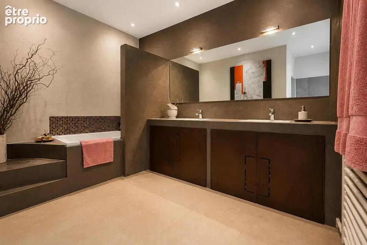 Maison du XVIIIe siècle 8 pièces 339 m² à Saint-Bauzély - photo 12