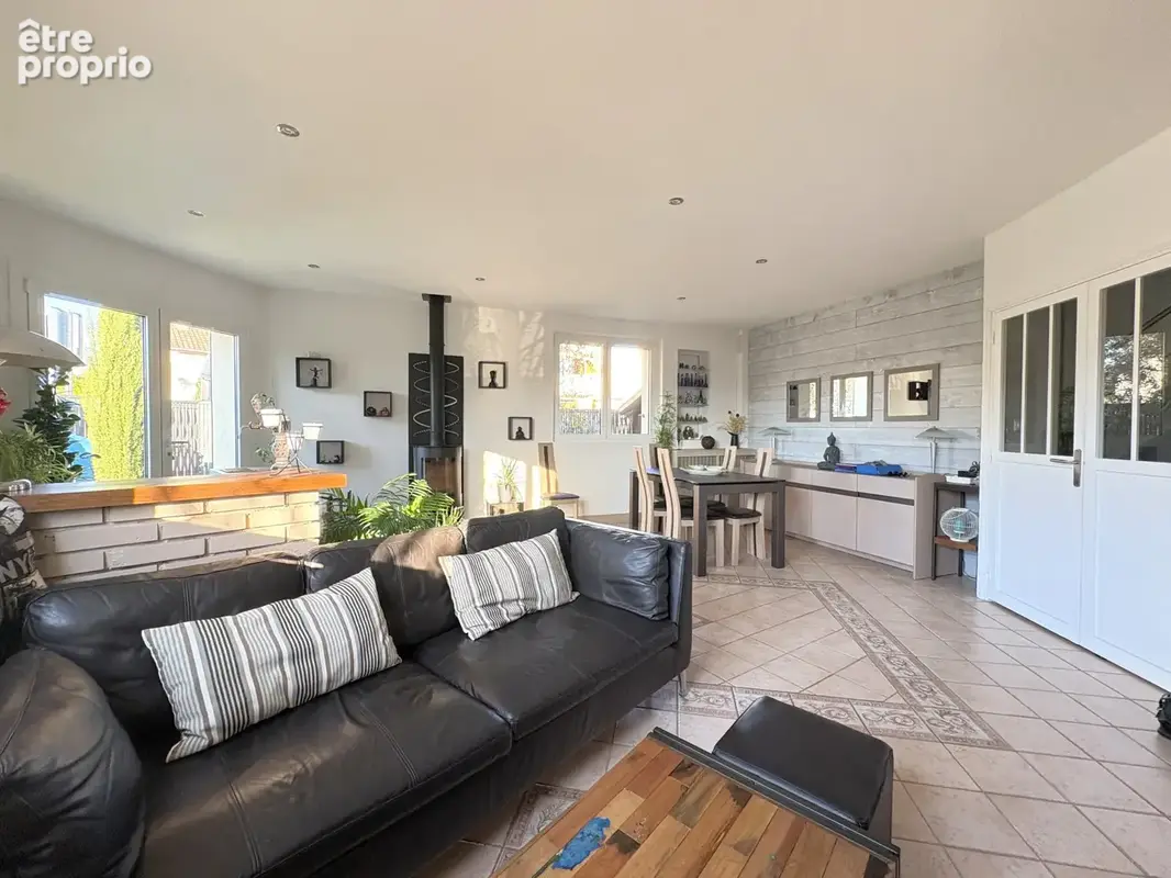 Jolie maison au cœur de la ville d'Ormesson - photo 3