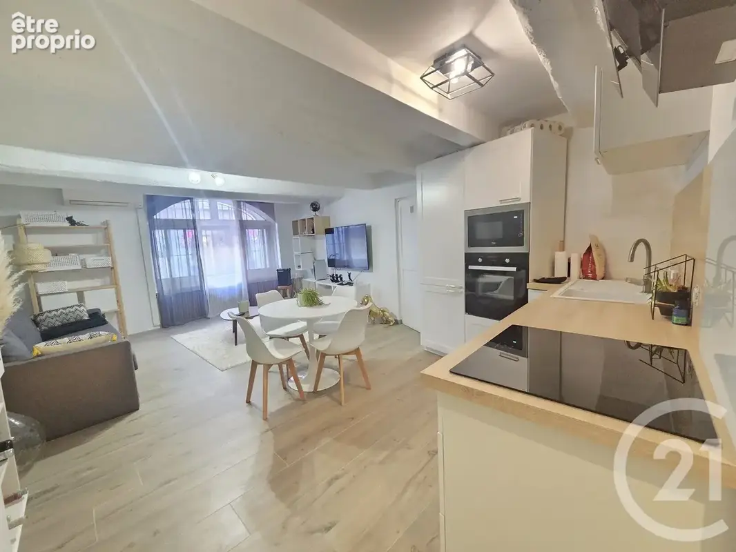 Appartement 3 pièces 68 m² à vendre à Cuers (83390) - photo 2