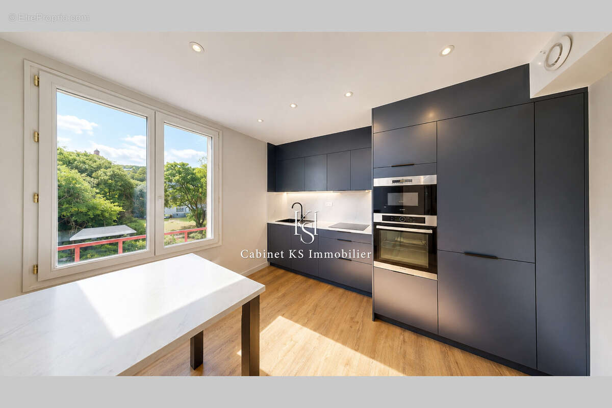 Appartement 69 m² à Lorient  - photo 4