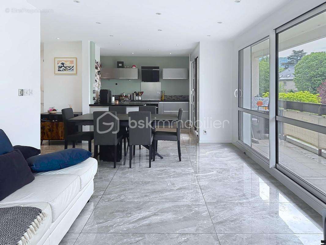 Appartement à ECHIROLLES