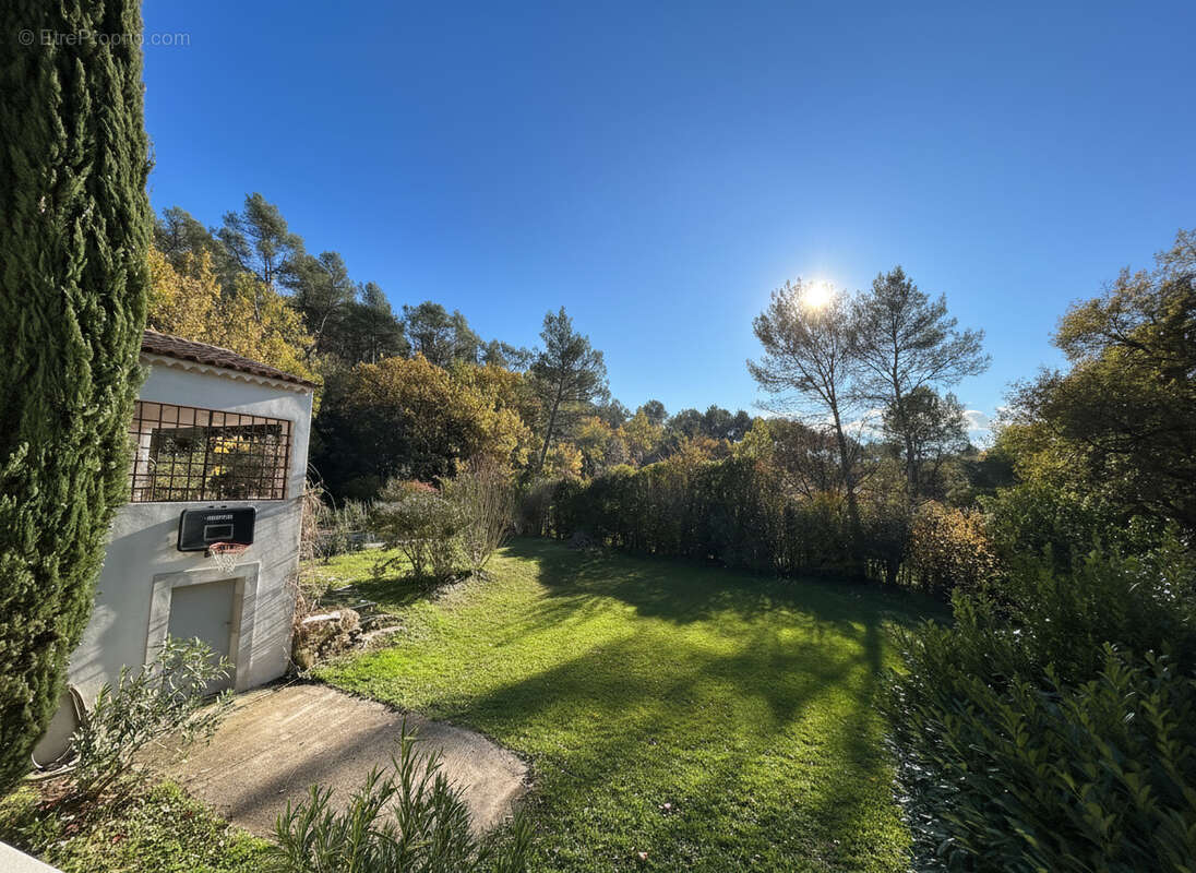 Maison à LA BOUILLADISSE