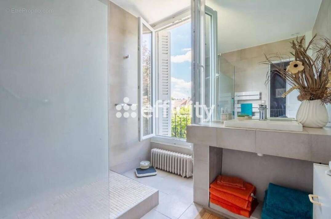 Maison 176 m² à Gagny  - photo 15