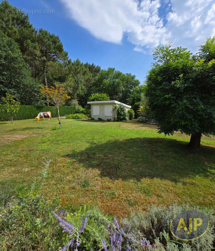 Maison à MARTIGNAS-SUR-JALLE