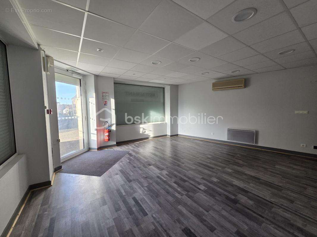 Opportunité exceptionnelle au cœur de Saint-Secondin – Immeuble mixte commerce & habitation - photo 8