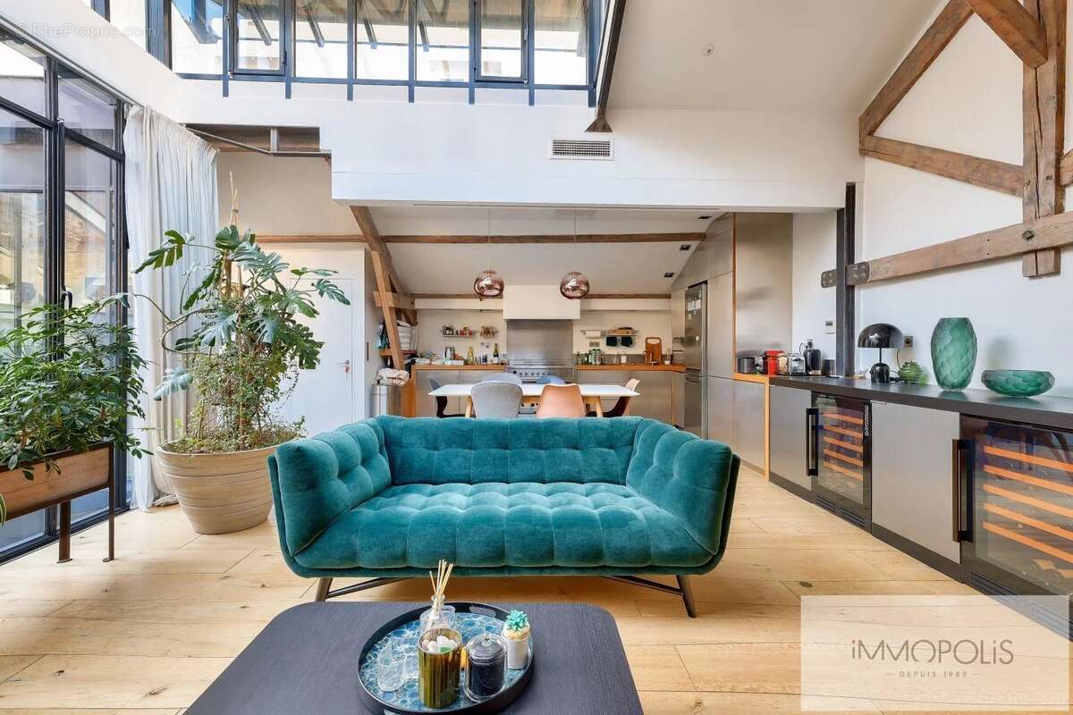 Appartement à PARIS-18E