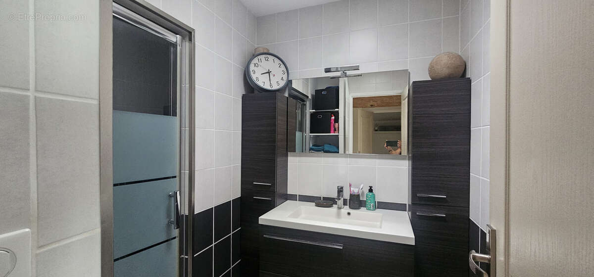 Maison à MONTELEGER