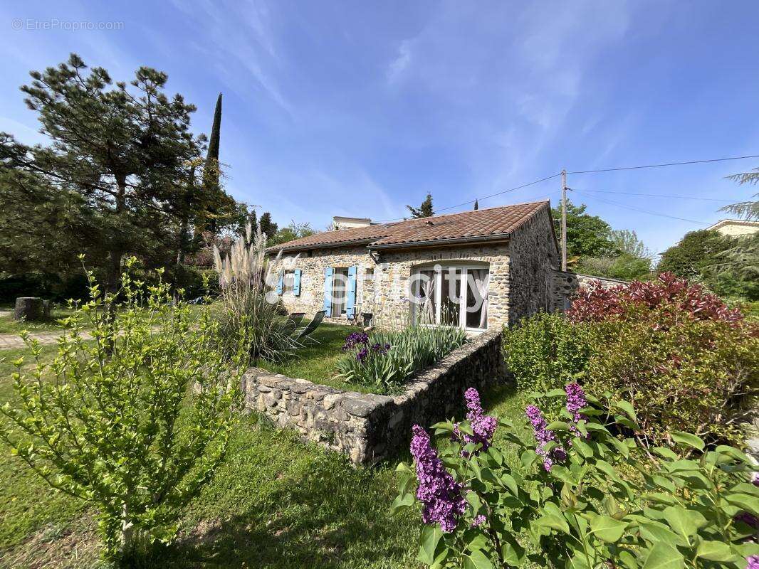 Maison à PRIVAS
