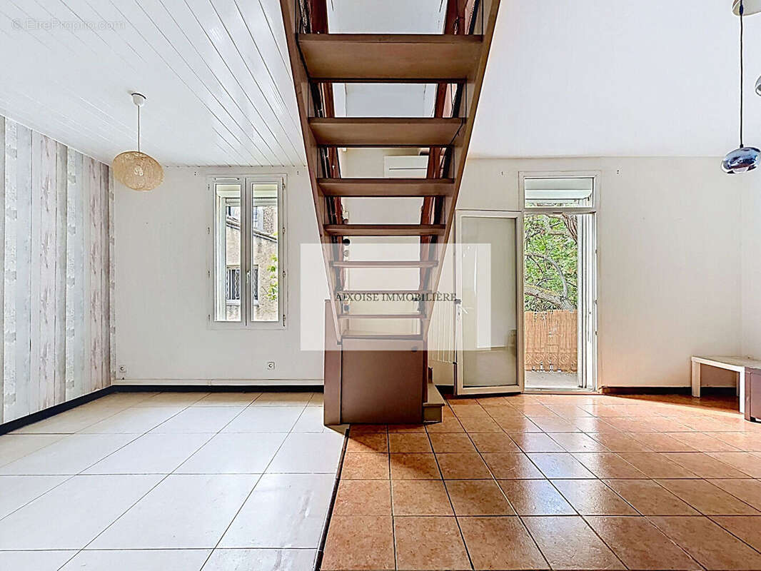 Appartement 65 m² à Gardanne  - photo 2