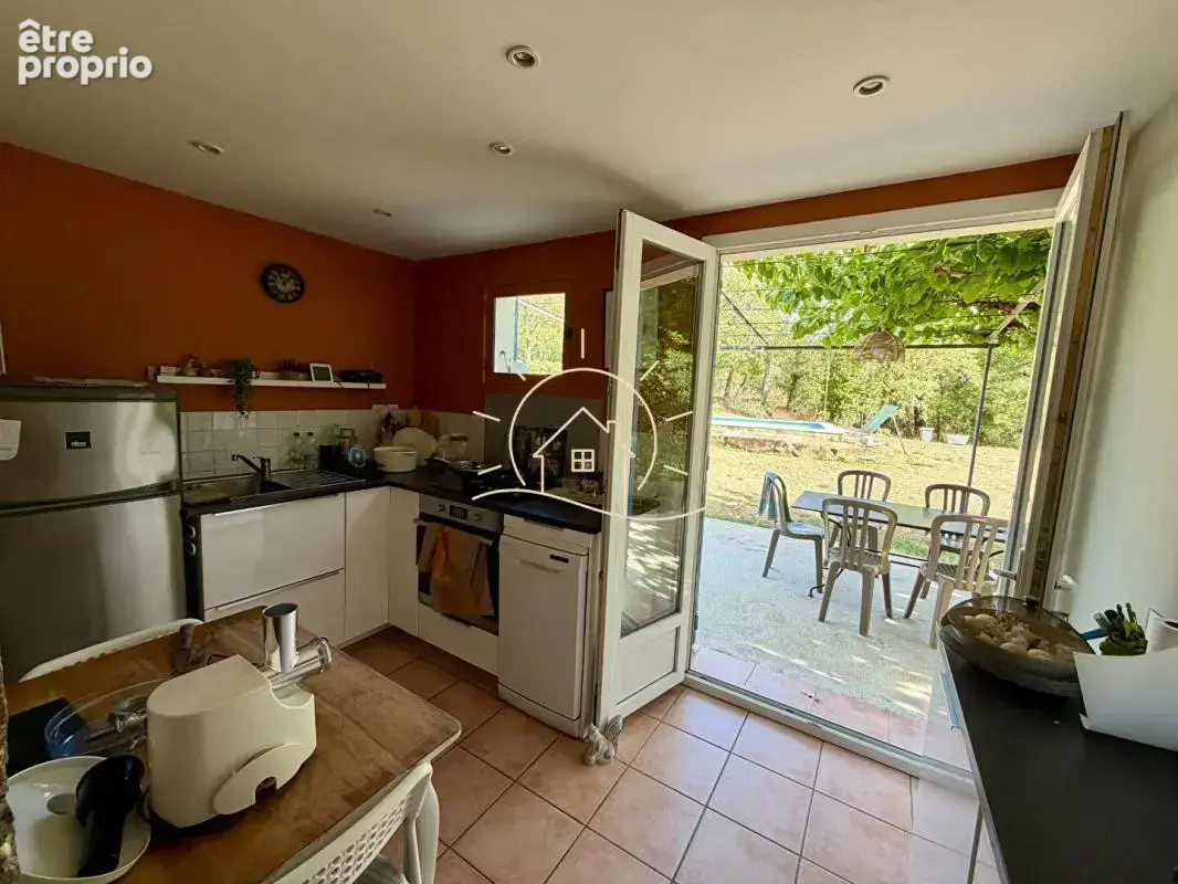 Mas en pierres avec piscine et 2 000 m² de terrain à Gagnières - photo 8