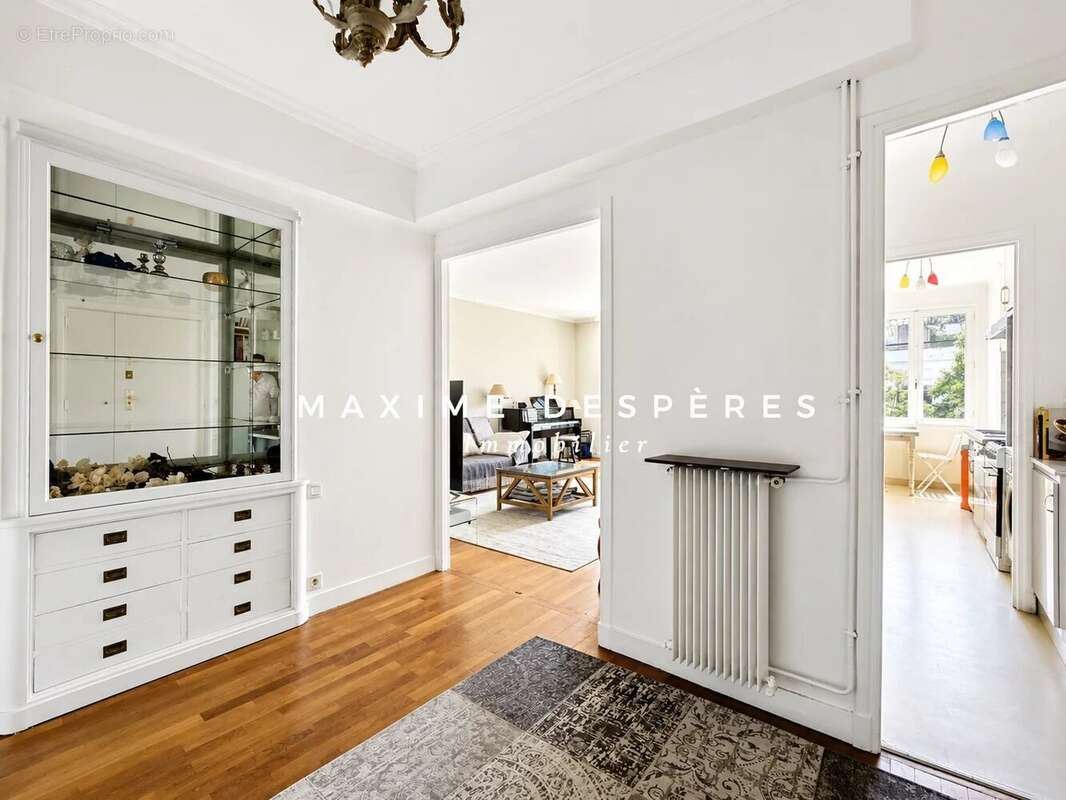 Appartement à NEUILLY-SUR-SEINE