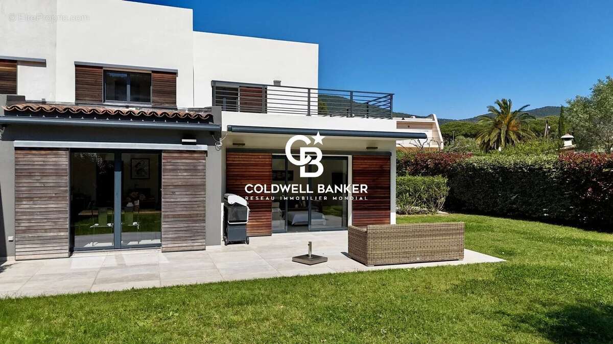 Maison à CAVALAIRE-SUR-MER