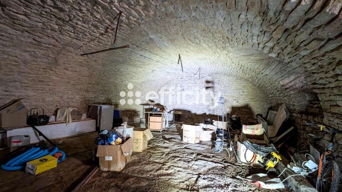 Appartement à LA ROCHE-VINEUSE