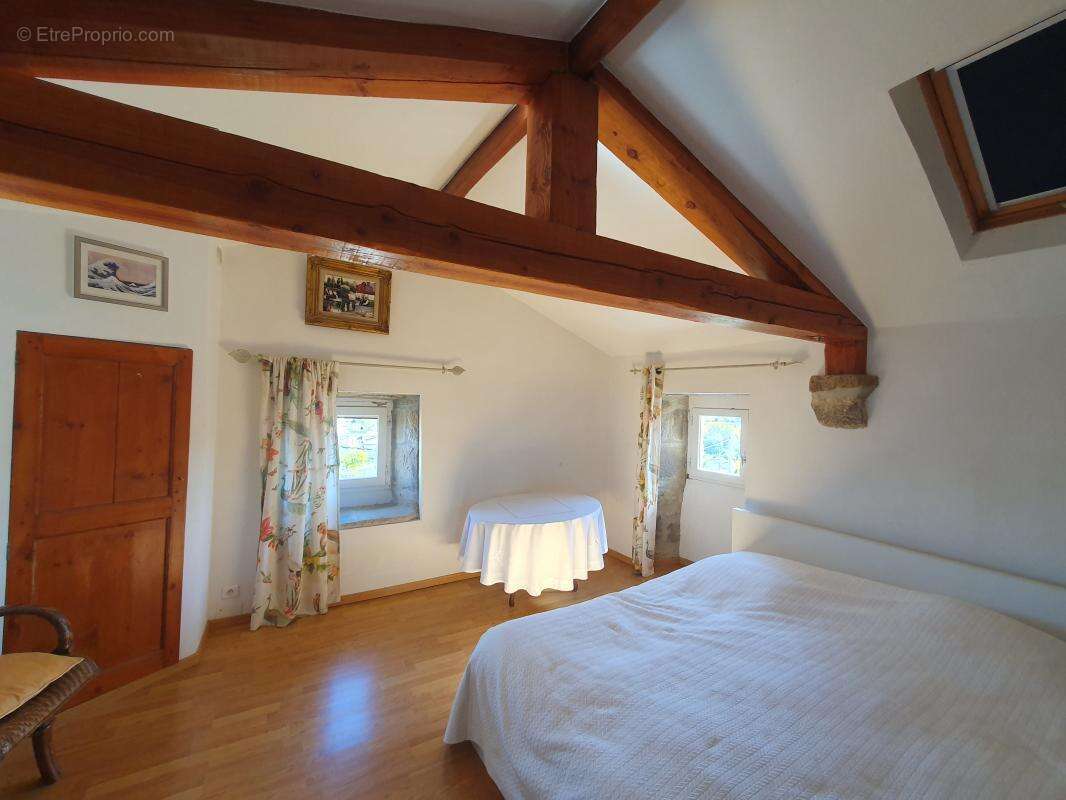 Maison à SAINT-PAUL-LE-JEUNE