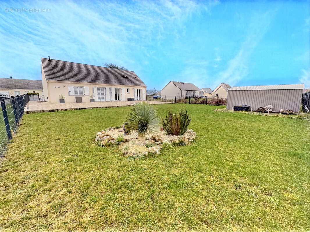 Maison à EZY-SUR-EURE