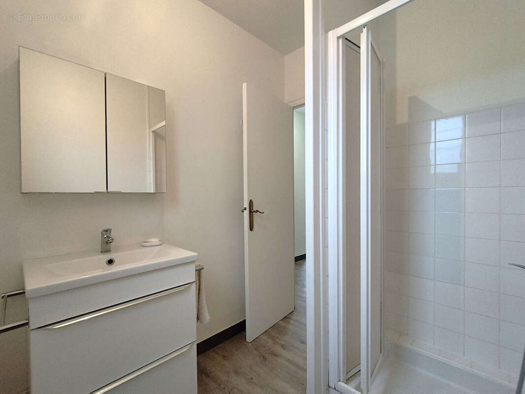 Maison à LA VILLE-AUX-DAMES