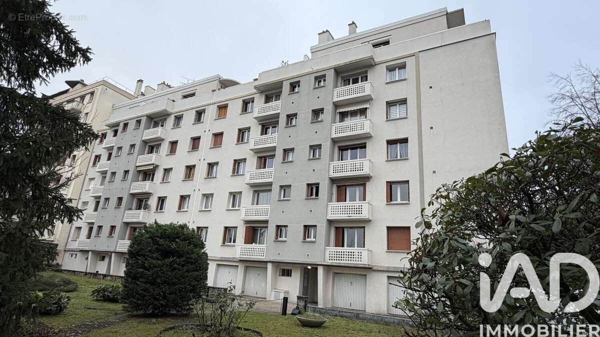 Photo 9 - Appartement à SAINT-MAUR-DES-FOSSES