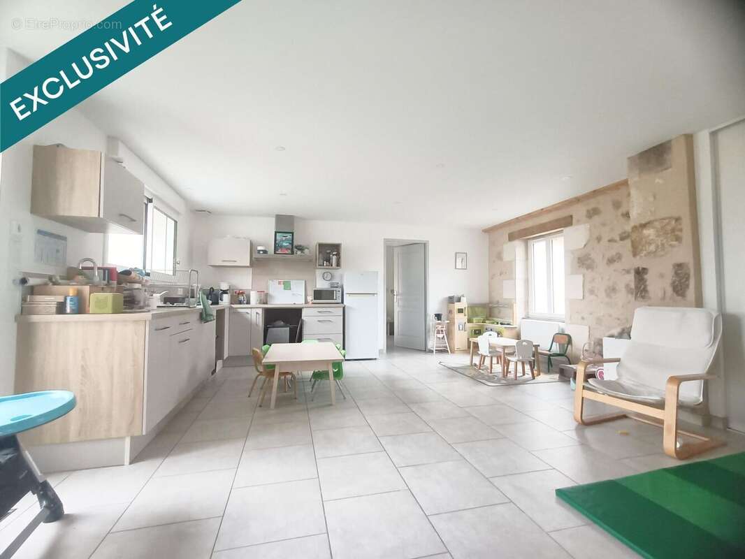 Photo 2 - Maison à LHOMMAIZE