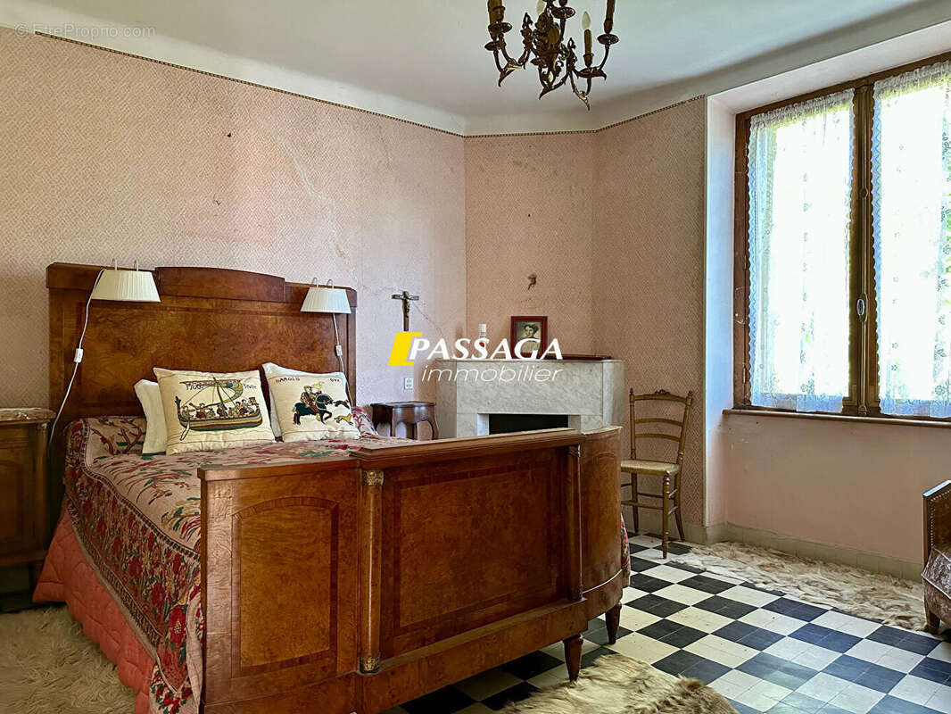 Maison à SEVERAC-LE-CHATEAU