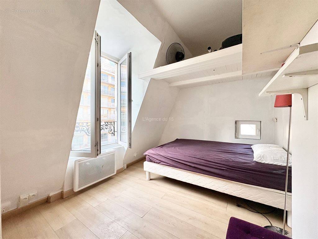 Appartement à PARIS-15E