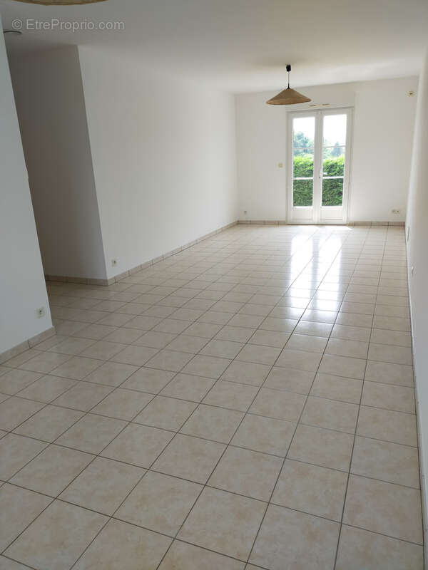 Pavillon 130m2 sur sous sol complet - photo 8