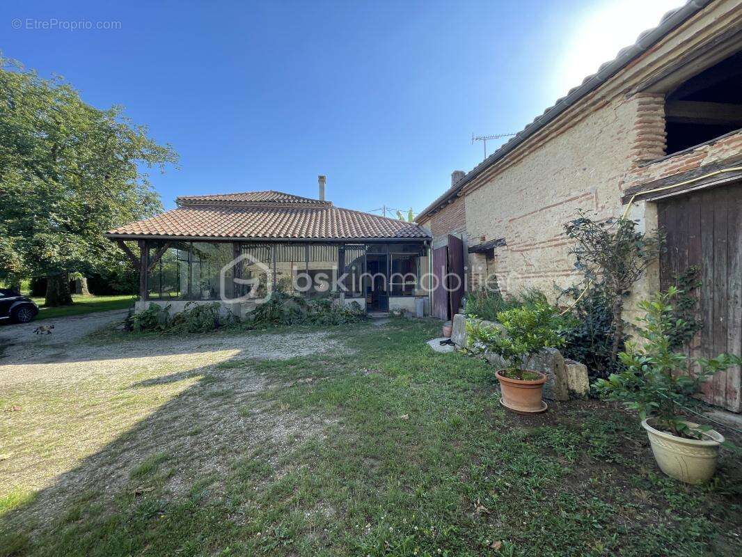 Belle Maison en Pierres - Grand Terrain Arboré - photo 3