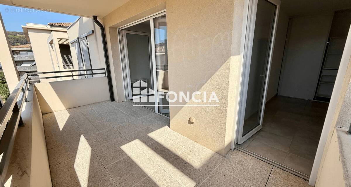 Appartement à LE CASTELLET