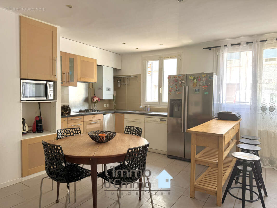 Appartement à MARSEILLE-8E