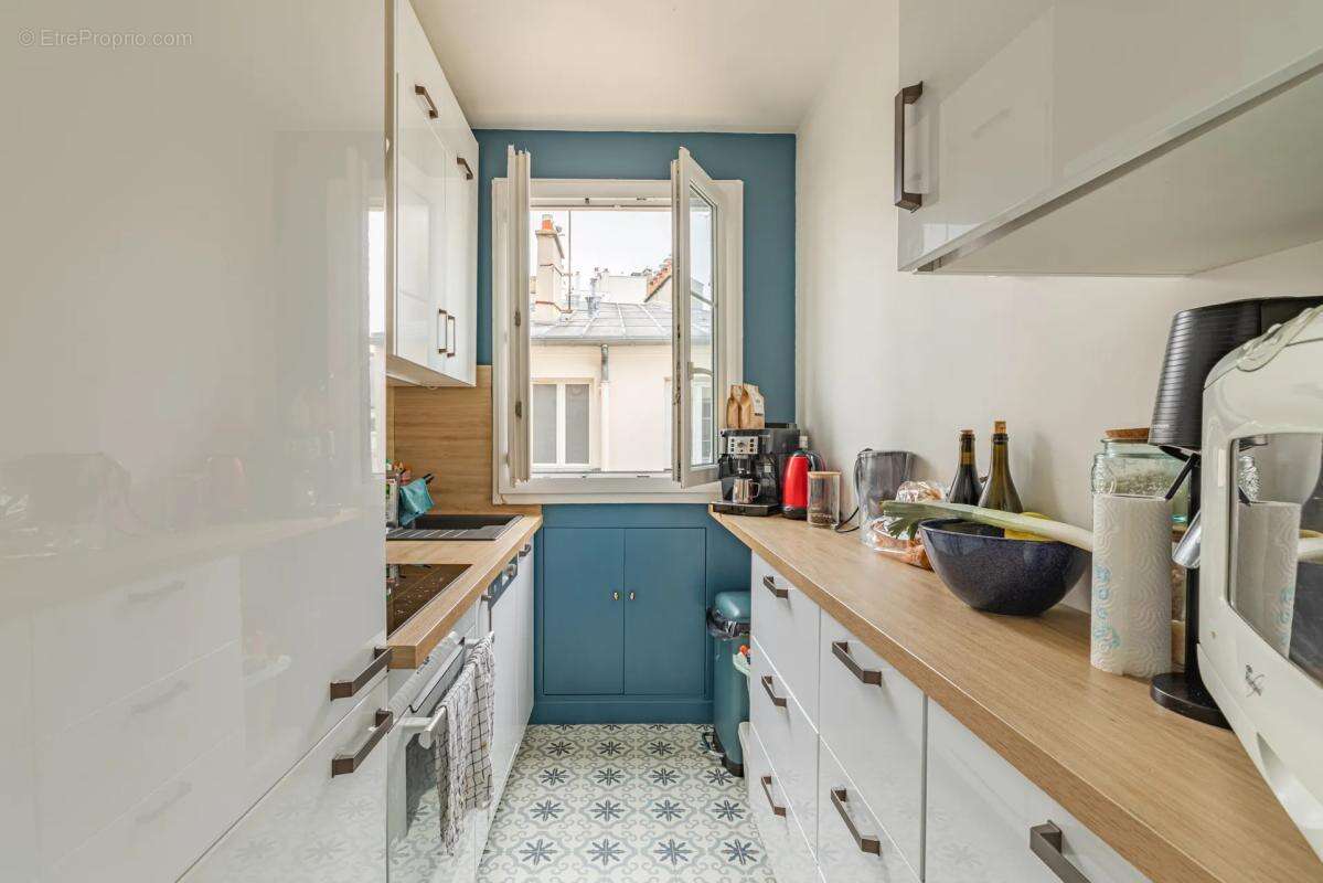 Appartement à PARIS-17E