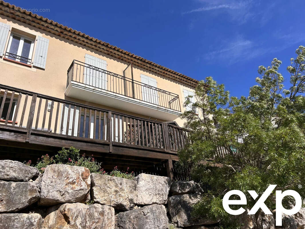 Appartement à MALLEMORT