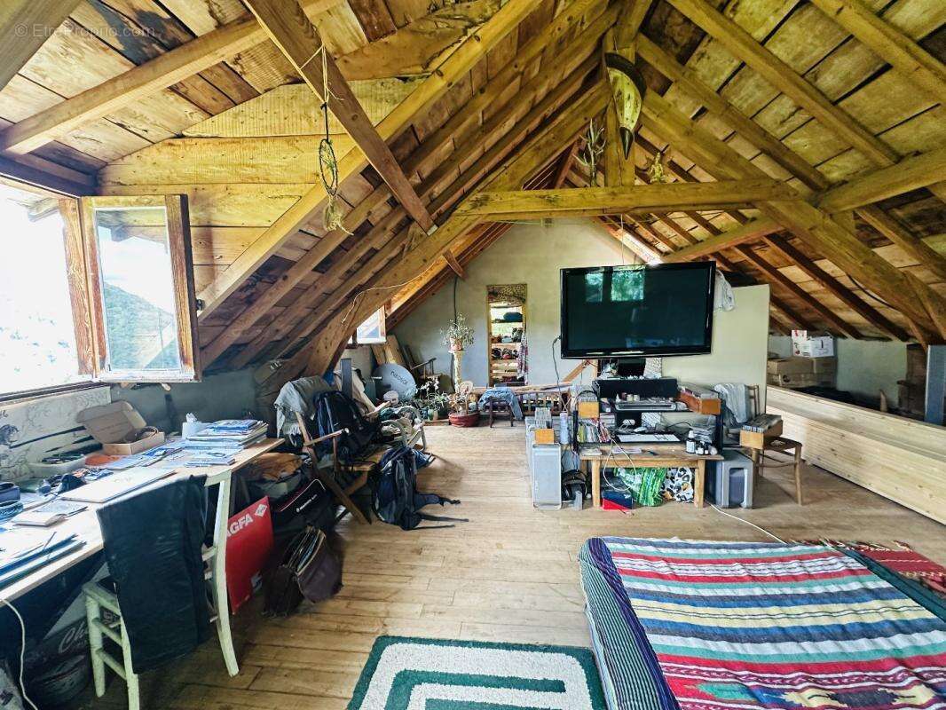 Maison à SAINT-LARY