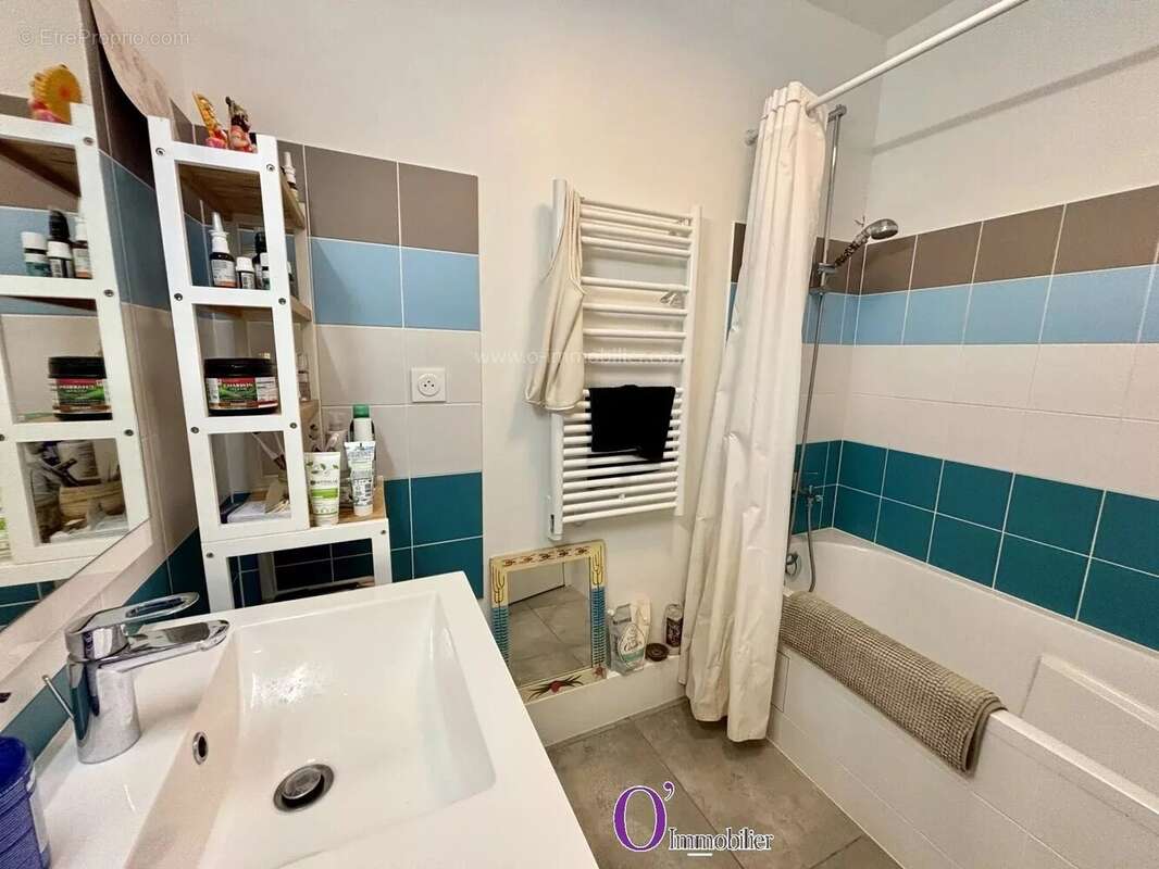 Appartement à PARIS-20E